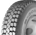 Cargo vehicle tire