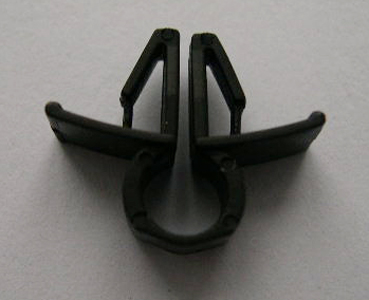 Plastic Pipe Clips BL194