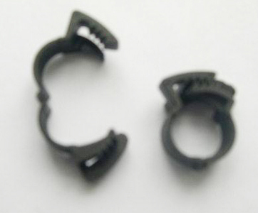 Plastic Pipe Clips BL1471