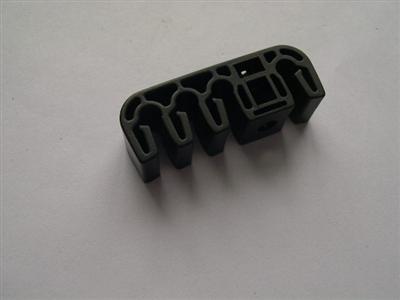 Plastic Pipe Clips for Nissan