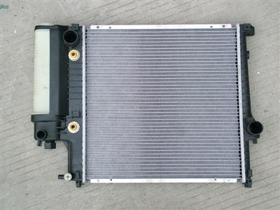 BMW 318 Radiator