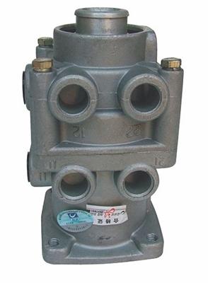 Foot Brake Valve 3514N2-010