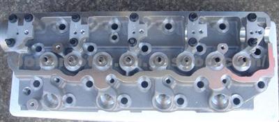 Cylinder Head Mitsubishi 4D56 MD185920 MD185926 MD109736 AMC908512