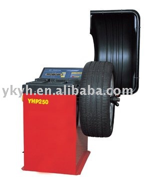 Wheel Balancer/ Yhp250 Car Wheel Balancer with Ce