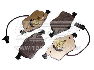 AUDI Brake pad 4B0 698 151 E