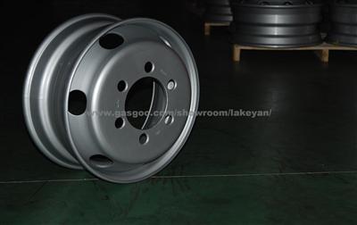 19. 5x6. 75 Truck Wheels(iso/ Ts16949, Dot)