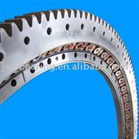 Crossed cylindrical roller slewing rings