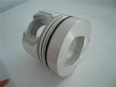 Diesel Engine Piston Isuzu 6SD1T