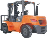 7.0T Diesel Forklift with Japanese Engine