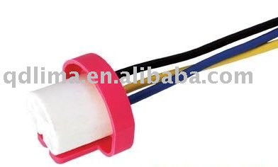 Auto Socket 9007/ 12v 7. 5a