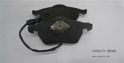 Volvo Brake Pad 4B0698151AB