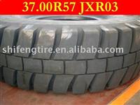 GIANT RADIAL 3700R57 TYRE