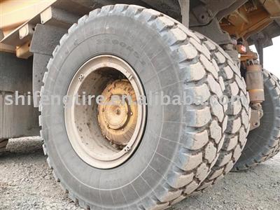 3300R51radial earthmover tyre