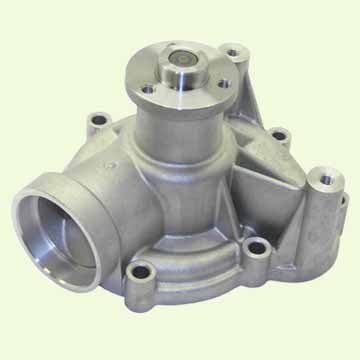 Deutz Water Pump  0425 9547