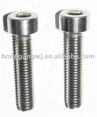 Six-lobe Bolt