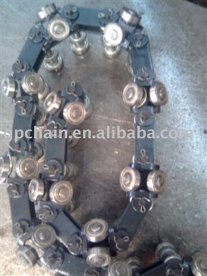 Double pitch conveyor roller chain attachments