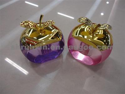 YY035 Alloyed Apple Shape Car Perfume