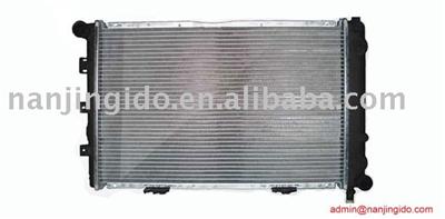 Mecedes Benz Radiator 2015000803