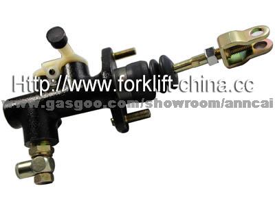 Forklift Parts Toyota 1DZ-7F Brake Master Cylinder