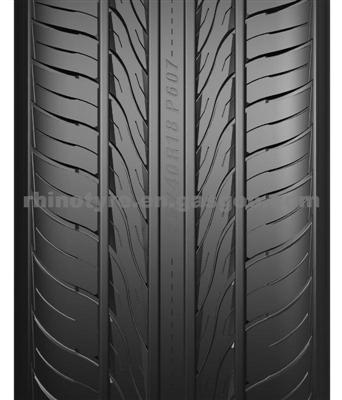 225/40R18 UHP Tyre