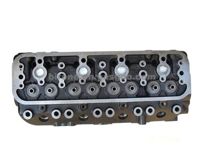 Daihatsu Rocky 2.8D DL Cylinder Head