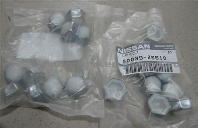 Nissan D22 Pickup Cap Stopper Bolt 40039-2S610