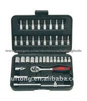 38-Piece 1/4-Inch Standard And Metric Socket And Bit Socket Set With Blow Case