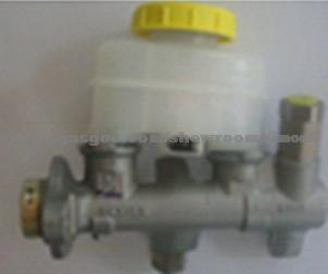 Brake Master Cylinder 46010-72Y04