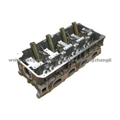 MITSUBISHI 4G64 Cylinder Head MD305479