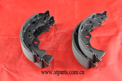 GMC Truck Envoy Drum Brake Shoes Replacement