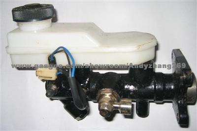 MAZDA BRAKE MASTER CYLINDER W047-43-400