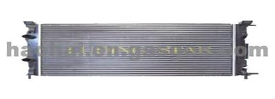 AUTO RADIATOR 8200115542