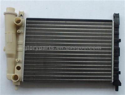 FIAT UNO Auto Radiator 7556135/ 7739937