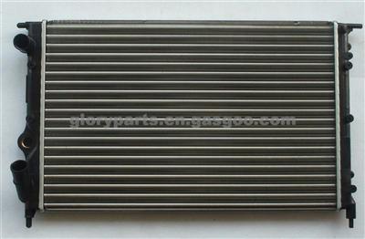 RENAULT R 19 Auto Radiator 7700816323/ 7701047889