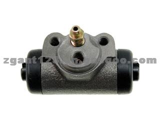 Brake Master Cylinder For Mitsubishi(MB500485)