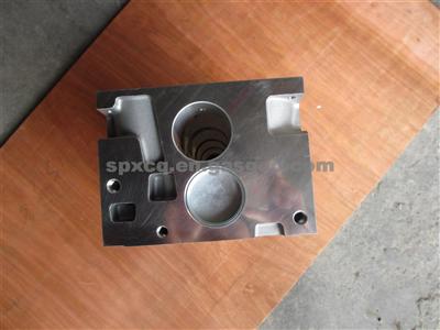 CCYLINDER HEAD RENAULT K7M 7701472170