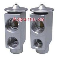 Expansion Valve Liquid In: 5/8-18UNF Suction In: 7/8-18UNF (AC.119.067)