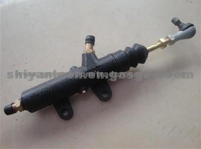 Engine Parts Clutch Master Cylinder Assembly for Dongfeng