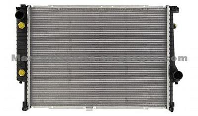 Radiator For BMW 5 E34 17111468079,17111709457,17111719261,17111723697,17111723825