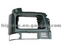 VOLVO HEAD LAMP BRAKET