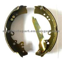 Toyota Hiliux Brake Shoes 04495-0K070