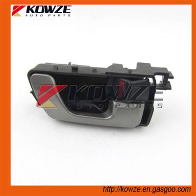 Front Door Inside Handle For Mitsubishi Pajero V63 V64 V65 V68 V73 V74 V75 V76 V77 V78 6G72 6G74 6G75 4M41 MR604135 MR604136