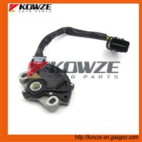 A/T Case Inhibitor Switch For Mitsubishi Pajero V73 V75 V77 V78 V97 V98 Sport K96 Pickup L200 KB4T MR263257 8604A015