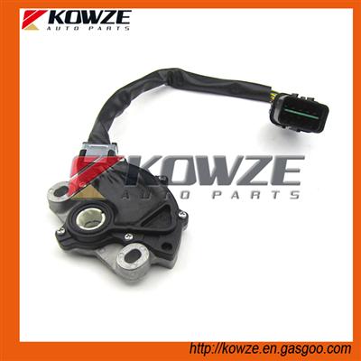 A/T Case Inhibitor Switch For Mitsubishi Pajero V73 V75 V77 V78 V97 V98 Sport K96 Pickup L200 KB4T MR263257 8604A015