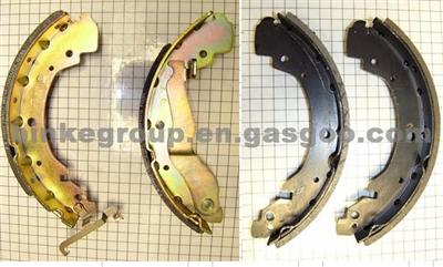 S666-1453 VOLKSWAGEN TRANSPORTER BRAKE SHOES OEM701698525A