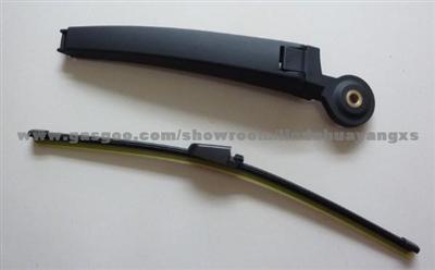 Specific Rear V. W. TOUAREG 2004 Wiper