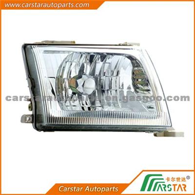 CAR HEAD LAMP FOR NISSAN 720 01 L 26060-VJ825/R 26010-VJ825