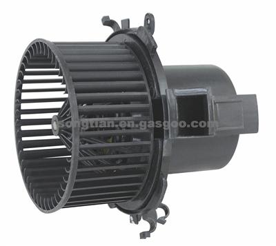 Heater Fan /Blower Motor Of RENAULT MASTER OEM NO.: 7701057555