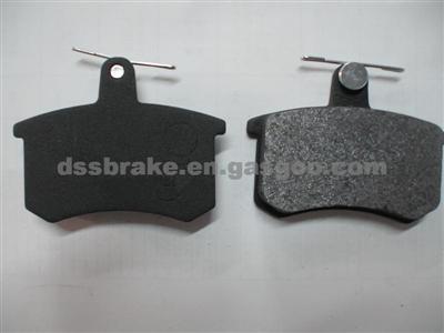 Semi Metallic Brake Pads D228 For Audi 80/90/100/4000/5000/Quattro 1980