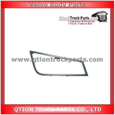 Volvo Fog Spot Lamp Panel Trim 21078545, 82094710 RH